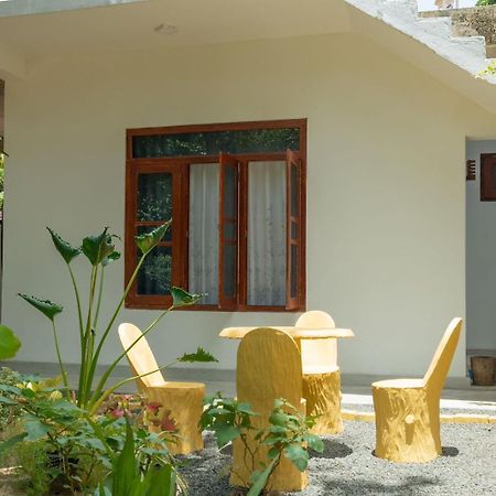 Lakru Home Stay 韦利格默 外观 照片